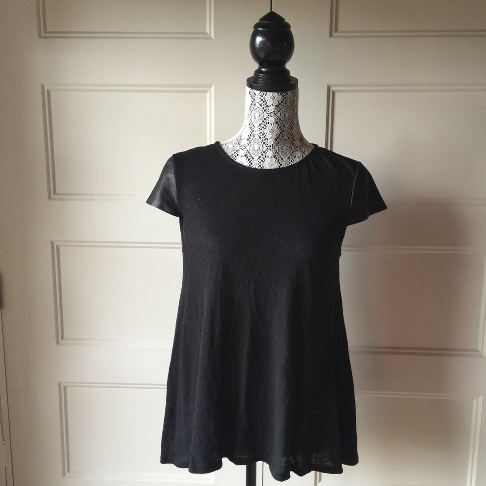 Alice and Olivia air leather sleeves top